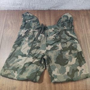Hippie Rose Camouflage Cropped Pants